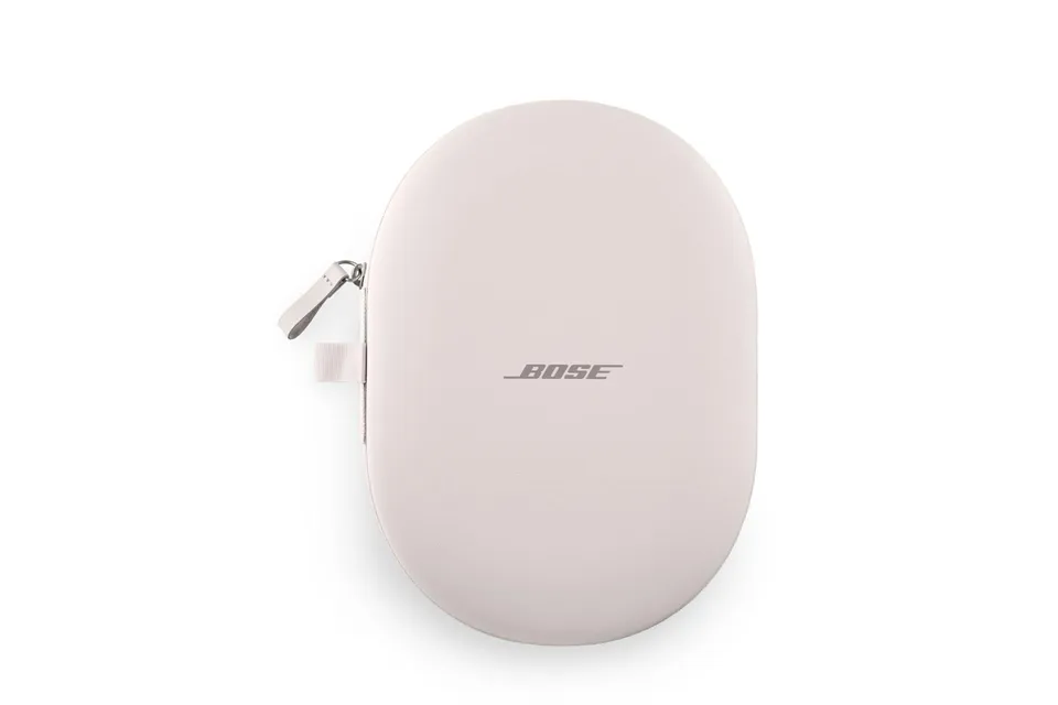 bose-custodia-per-quietcomfort-ultra-headphones-rigida-con-zip-bianco image 1
