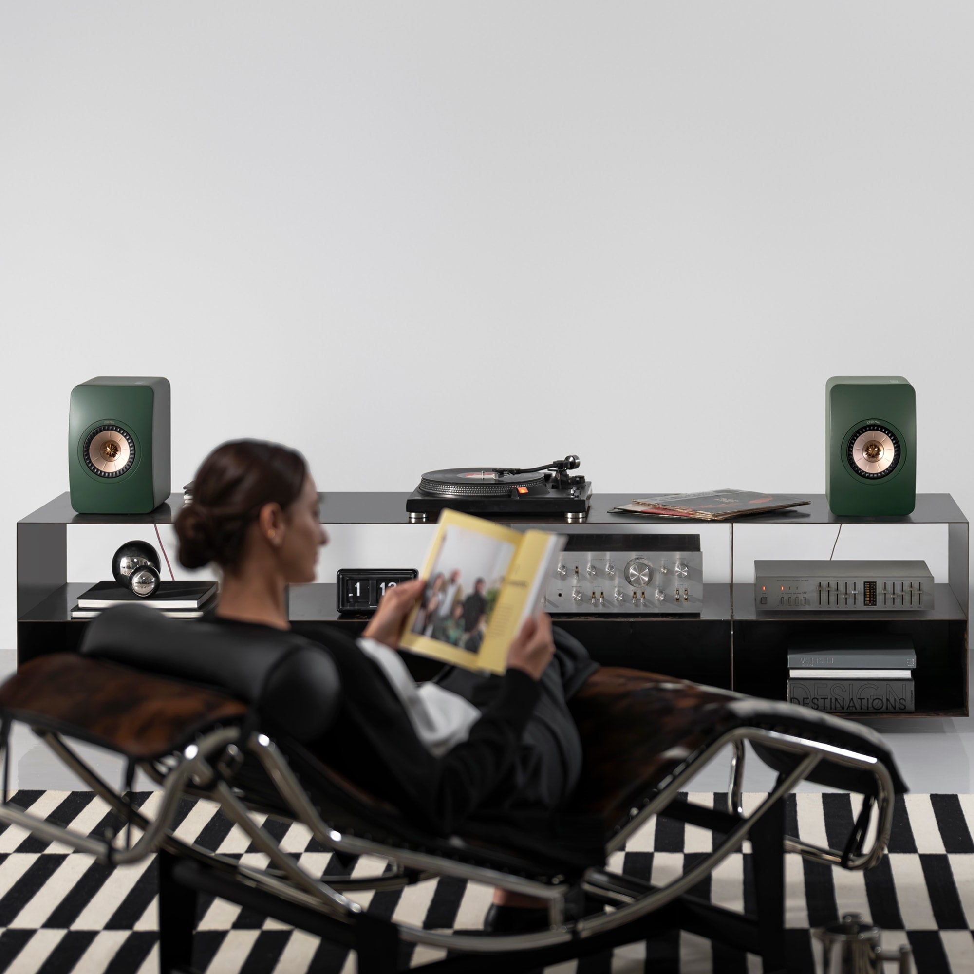 kef-ls50-meta-diffusori-bookshelf-con-driver-uni-q-12-generazione-e-metamaterial image 2