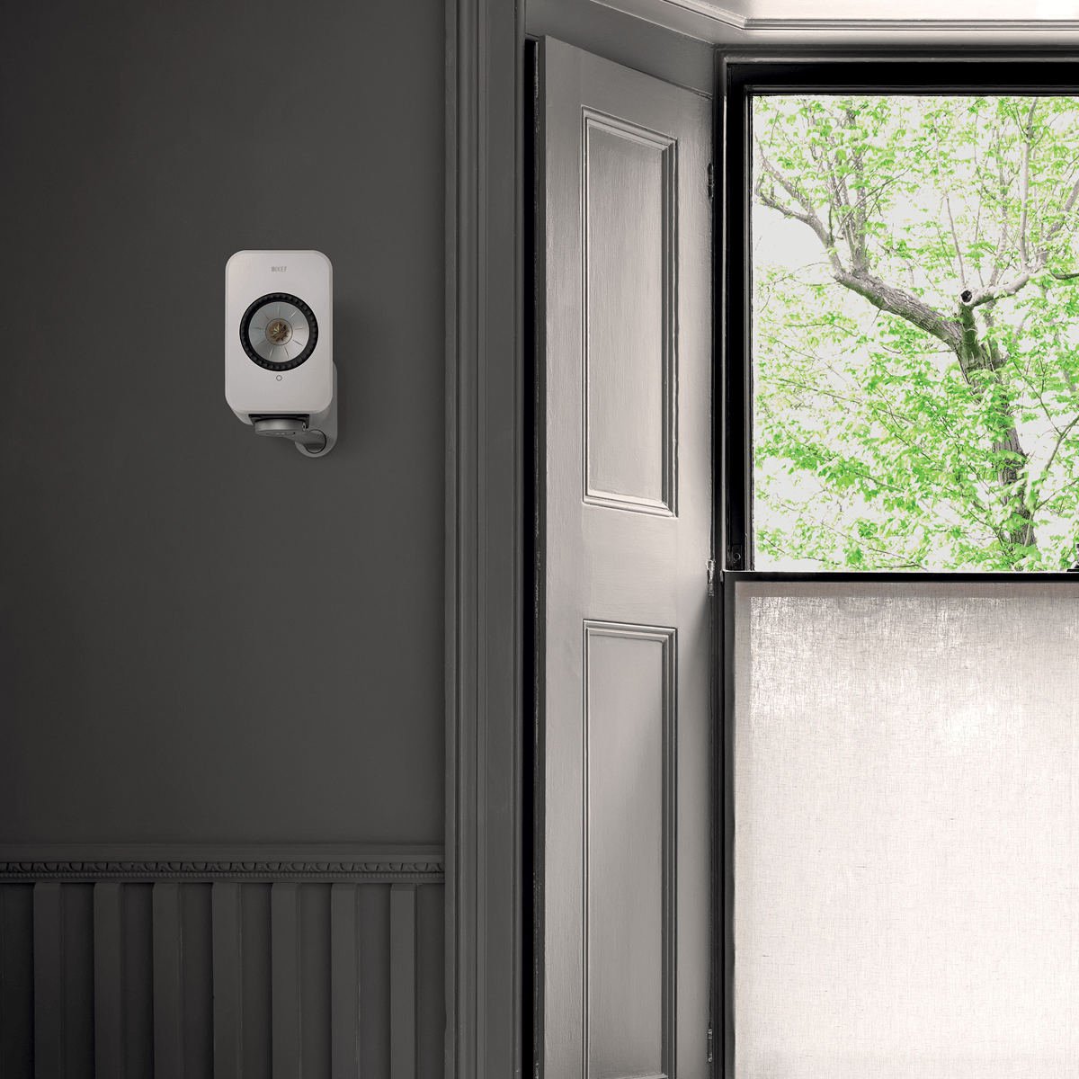 kef-b1-wall-bracket-supporto-a-muro-per-lsx-con-gestione-cavi-e-rotazione-90 image 5