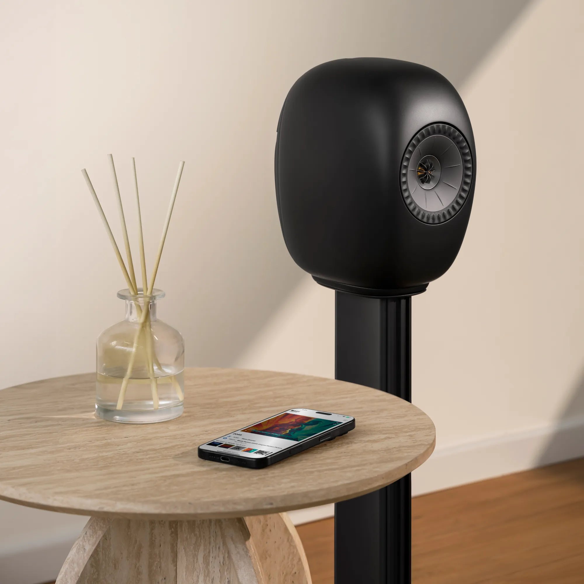 kef-s-luxe-floor-stand-coppia-di-supporti-da-pavimento-dedicati-per-diffusori-ls image 7